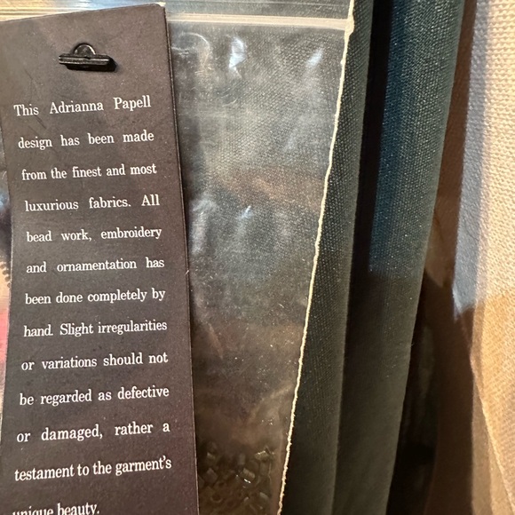 Elegant Green Beaded Dress - Picture 8 of 8